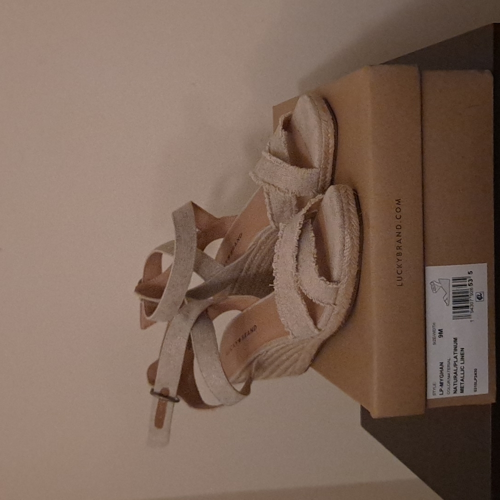 Lucky brand sandals
